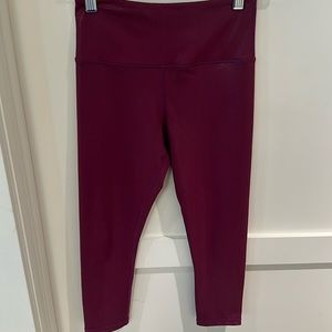 Zyia Lipgloss Metallic Plus LNT Hi-rise Capri leggings 20" Size 2